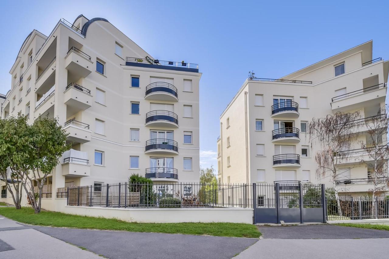 세르지 Chic Apart With Parking And Balcony 아파트 외부 사진
